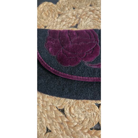 Lucky Brand Wool Black & Purple Floral Wristlet - Picture 3 of 7